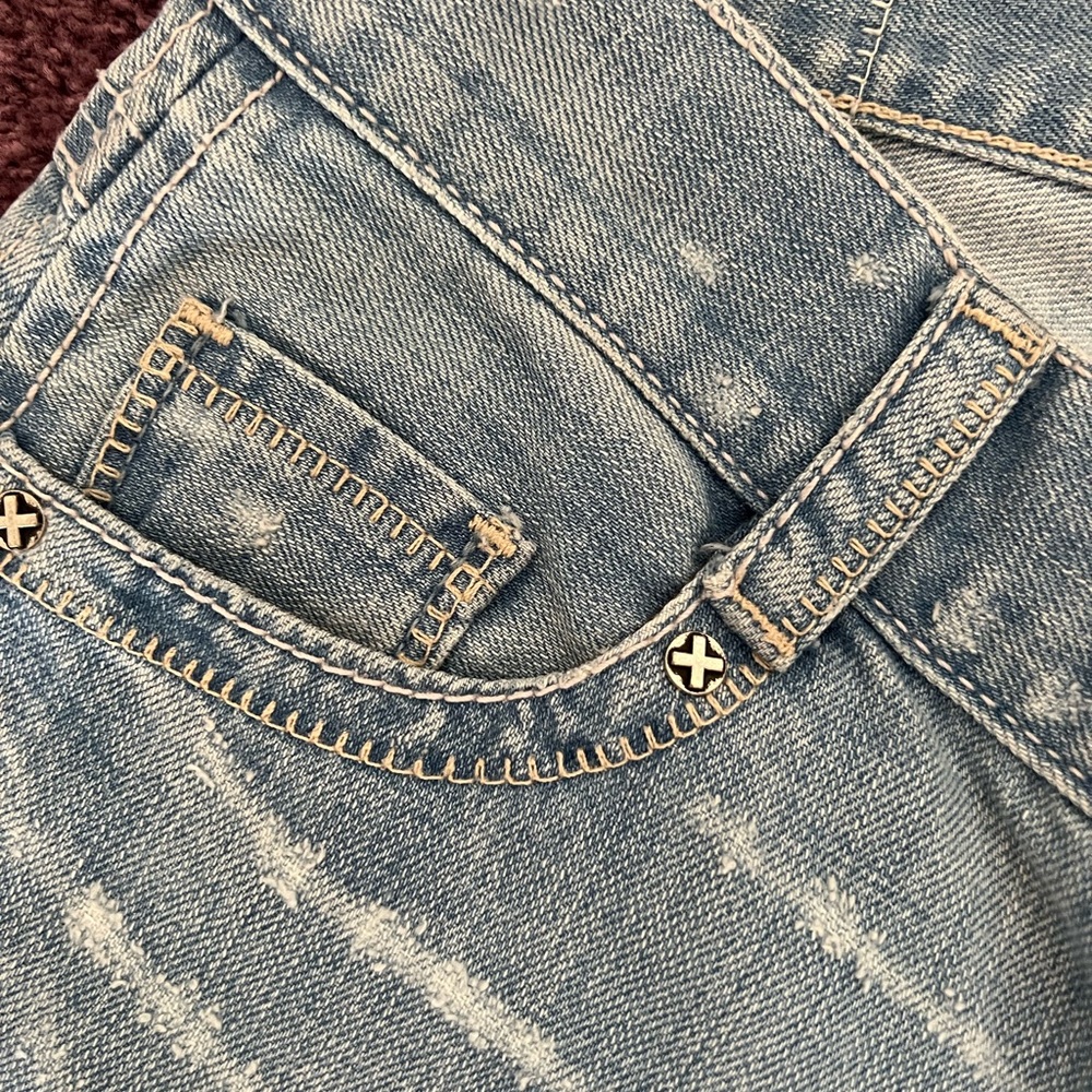Tag Designer Jeans - Picture 10 of 10
